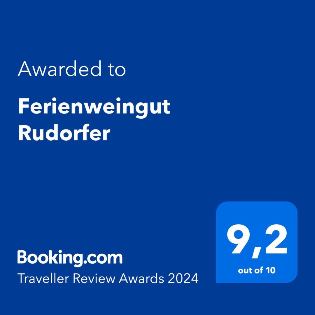 Ferienweingut Rudorfer Hotell Valwig Exteriör bild