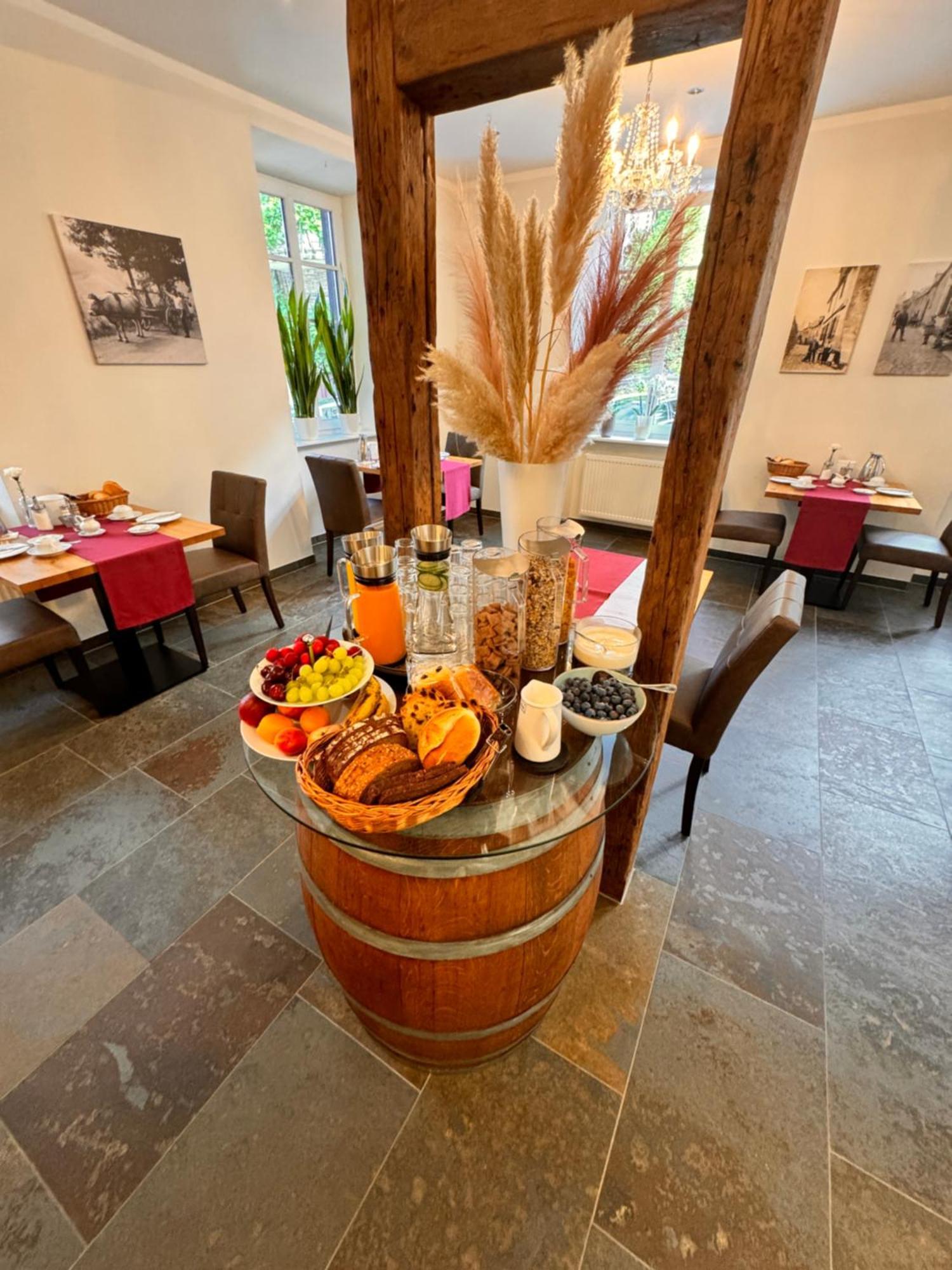 Ferienweingut Rudorfer Hotell Valwig Exteriör bild