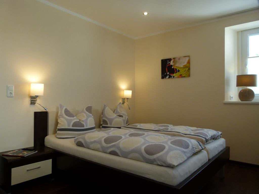 Ferienweingut Rudorfer Hotell Valwig Exteriör bild