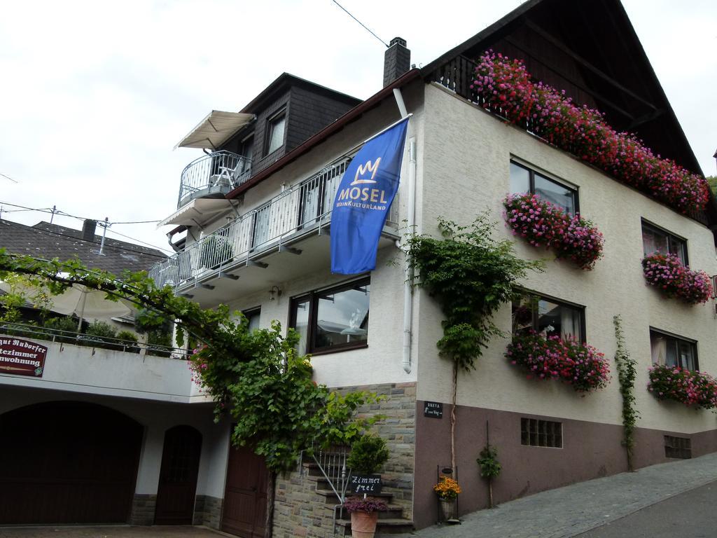 Ferienweingut Rudorfer Hotell Valwig Exteriör bild